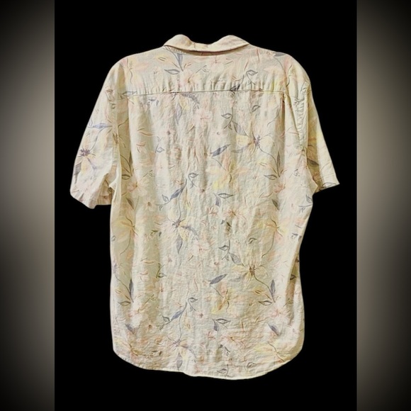 Faherty Men's Floral Button Down Shirt - Cream and Blue - Picture 2 of 4